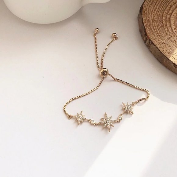 *NEW Yellow Gold Diamond Star Bracelet - Picture 5 of 12